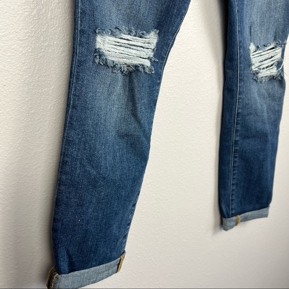 Good American Good Waist Distressed Crop - 12/31 - Picture 2 of 11